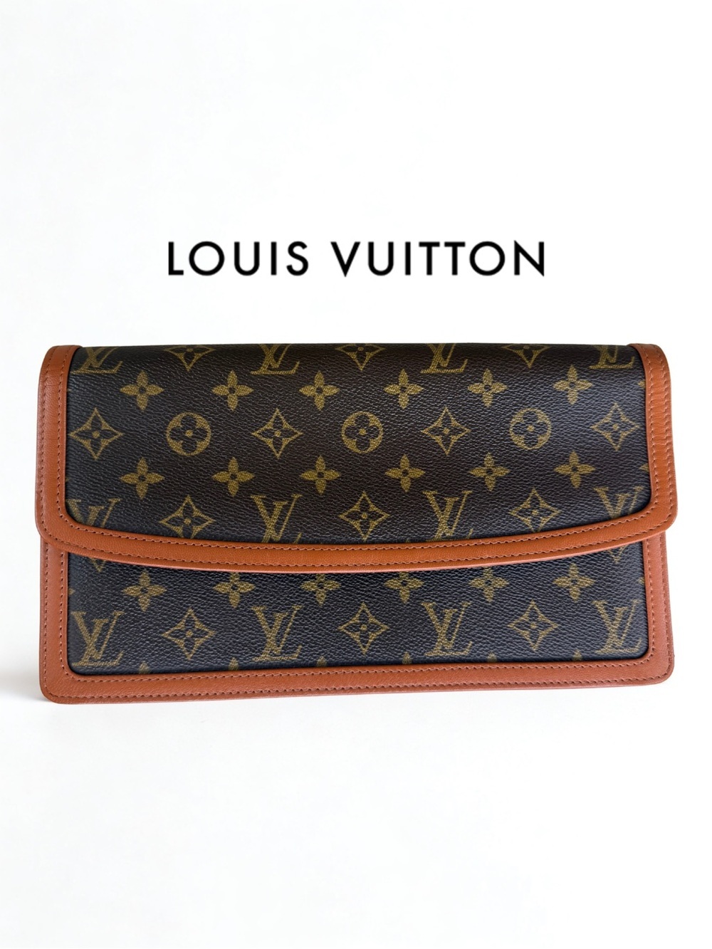 ✨Pristine LOUIS VUITTON Pochette Clutch plus LV Dust Bag, COA and 46” Chain✨